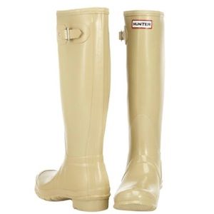 Hunter Original Tall Rain Boots in Beige/Tan
